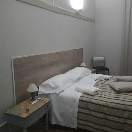 Pensión 7 *